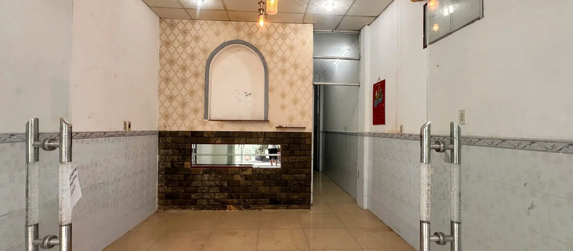 Nhà xinh hẻm rộng Quận 11, sổ vuông vức, giá hấp dẫn... Bán nhà riêng tại Bình Thới, Hồ Chí Minh 01