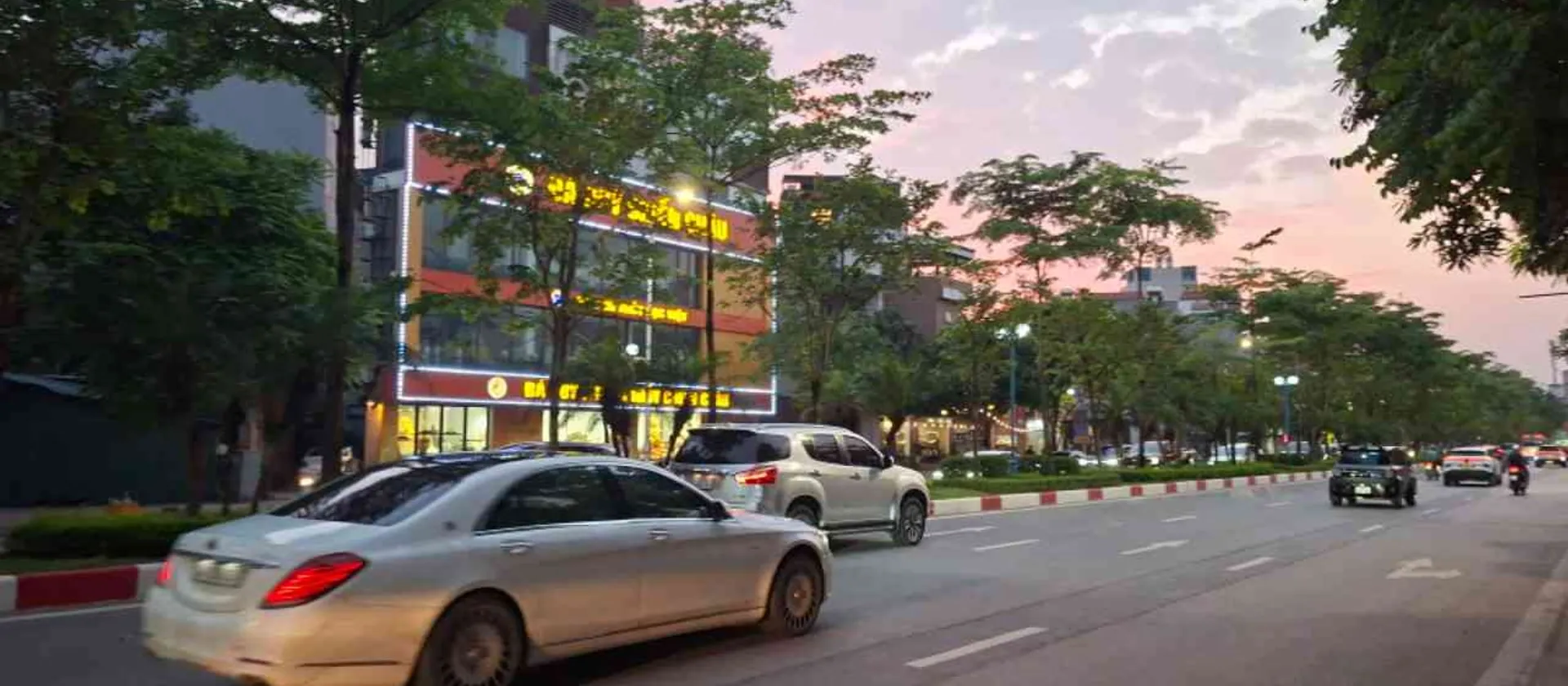 Bán nhà mặt phố Cổ Linh, quận Long Biên, 4 tầng, mặt tiền 3.5m, tiện kinh doanh... Bán nhà mặt phố tại Long Biên, Hà Nội 01