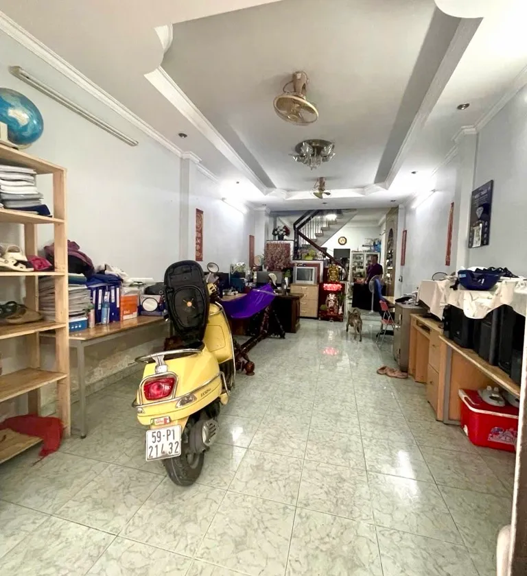 Nhà 5 tầng hẻm nhựa rộng Tân Bình - Cơ hội đầu tư sinh lời ngay Núi Thành... Bán nhà riêng tại Tân Bình, Hồ Chí Minh 01