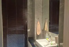 Nhà bán là căn lô góc, nằm sau nhà mặt phố Ngô Gia Tự, cách mặt phố 15m.
Nhà mới xây 6 tầng, th... Bán nhà riêng tại Việt Hưng, Hà Nội 14