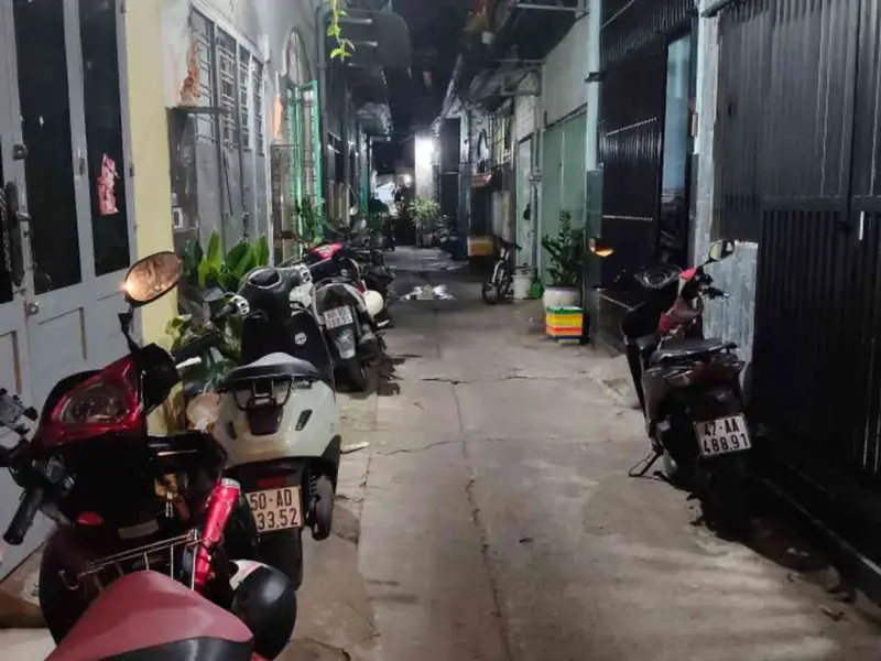 Nhà 2 Tầng Hẻm Xe Hơi Gần Chợ Q12 Giá Tốt... Bán nhà riêng tại Đông Hưng Thuận, Hồ Chí Minh 01