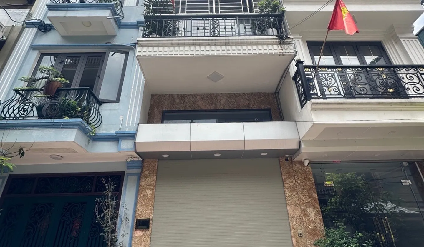 LÕI ĐỐNG ĐA QUẬN - PHÂN LÔ 6 TẦNG THANG MÁY - THIẾT KẾ HIỆN ĐẠI - 2 MẶT THOÁNG - ÔTÔ TRÁNH VỈA HÈ K... Bán nhà riêng tại Văn Miếu - Quốc Tử Giám, Hà Nội 01