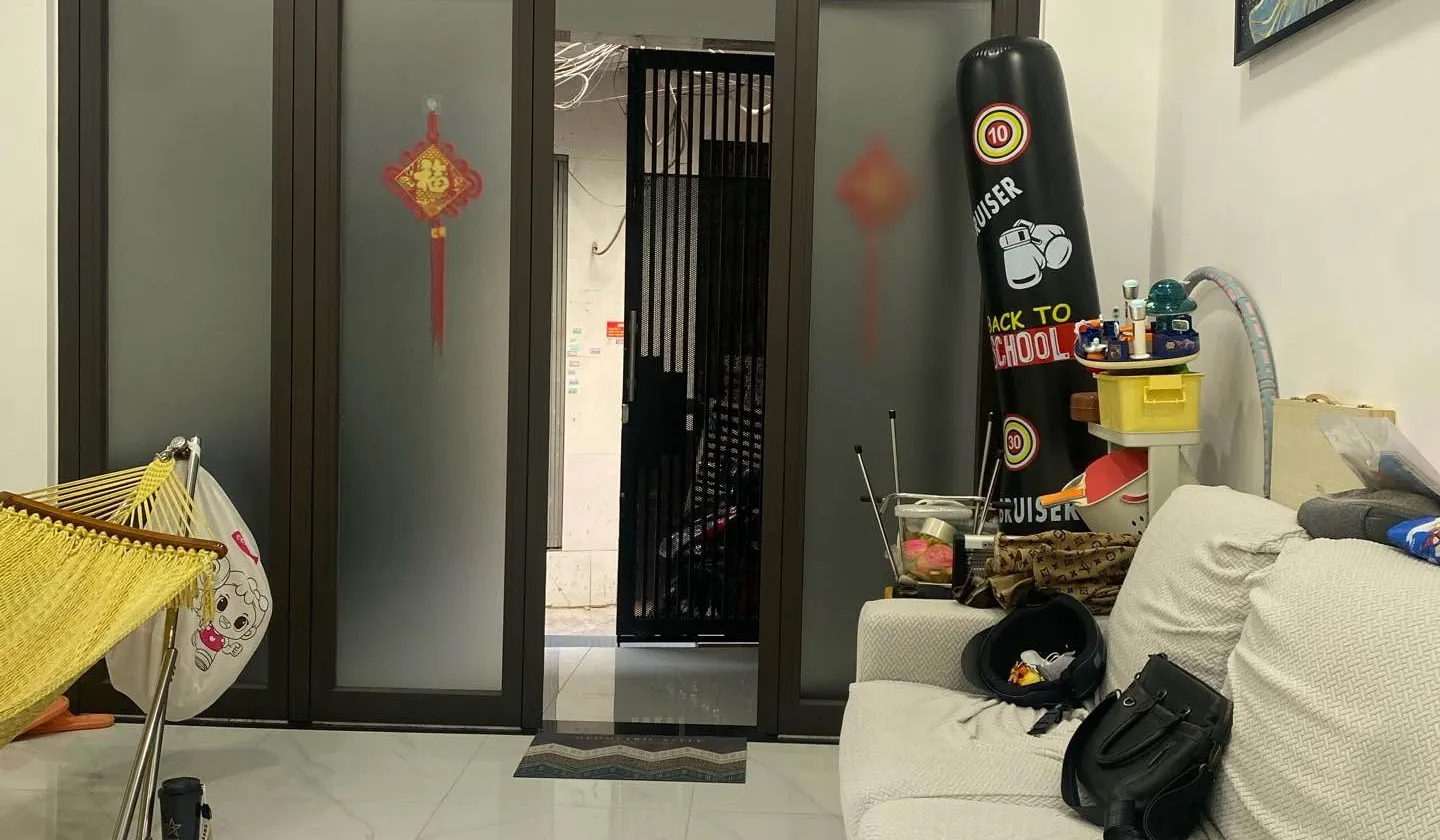 Cơ hội sở hữu nhà 3 tầng rộng rãi tại Tạ Quang Bửu với giá không thể tốt hơn... Bán nhà riêng tại Chánh Hưng, Hồ Chí Minh 01