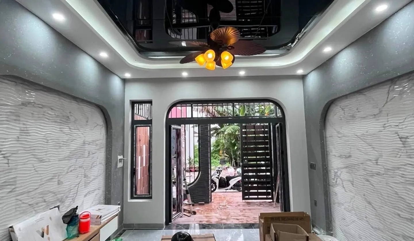 Nhà đẹp 4 tầng gần Vinhome Quận 9 - Sống tiện nghi, đón tài lộc... Bán nhà riêng tại Long Bình, Hồ Chí Minh 01