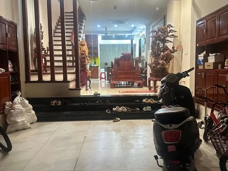 Nhà mặt phố 5 tầng tại trung tâm quận Hà Đông giá 18.9 tỷ... Bán nhà mặt phố tại Kiến Hưng, Hà Nội 01