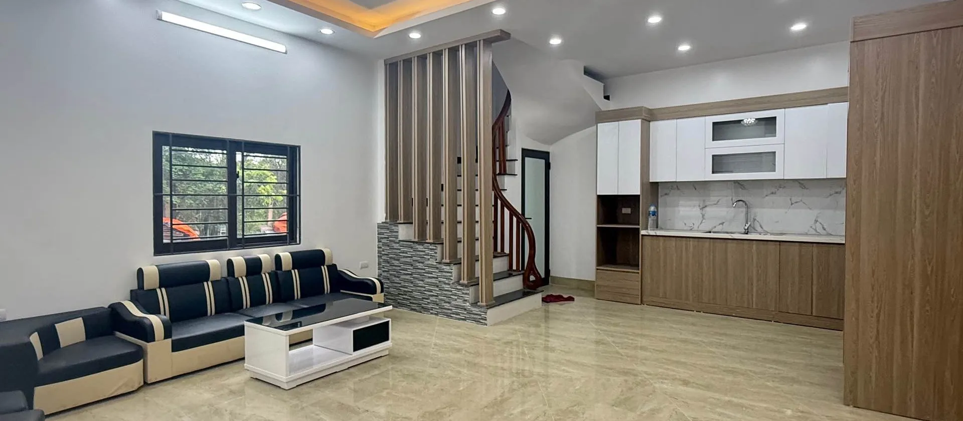 Nhà xinh, hiện đại, sẵn ở ngay tại khu dân trí... Bán nhà riêng tại Nam Phù, Hà Nội 01