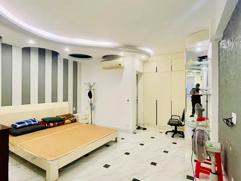Nhà 4 tầng ngõ nông tại Đông Khê, quận An Đà với thiết kế hiện đại và tiện nghi... Bán nhà riêng tại Gia Viên, Hải Phòng 01
