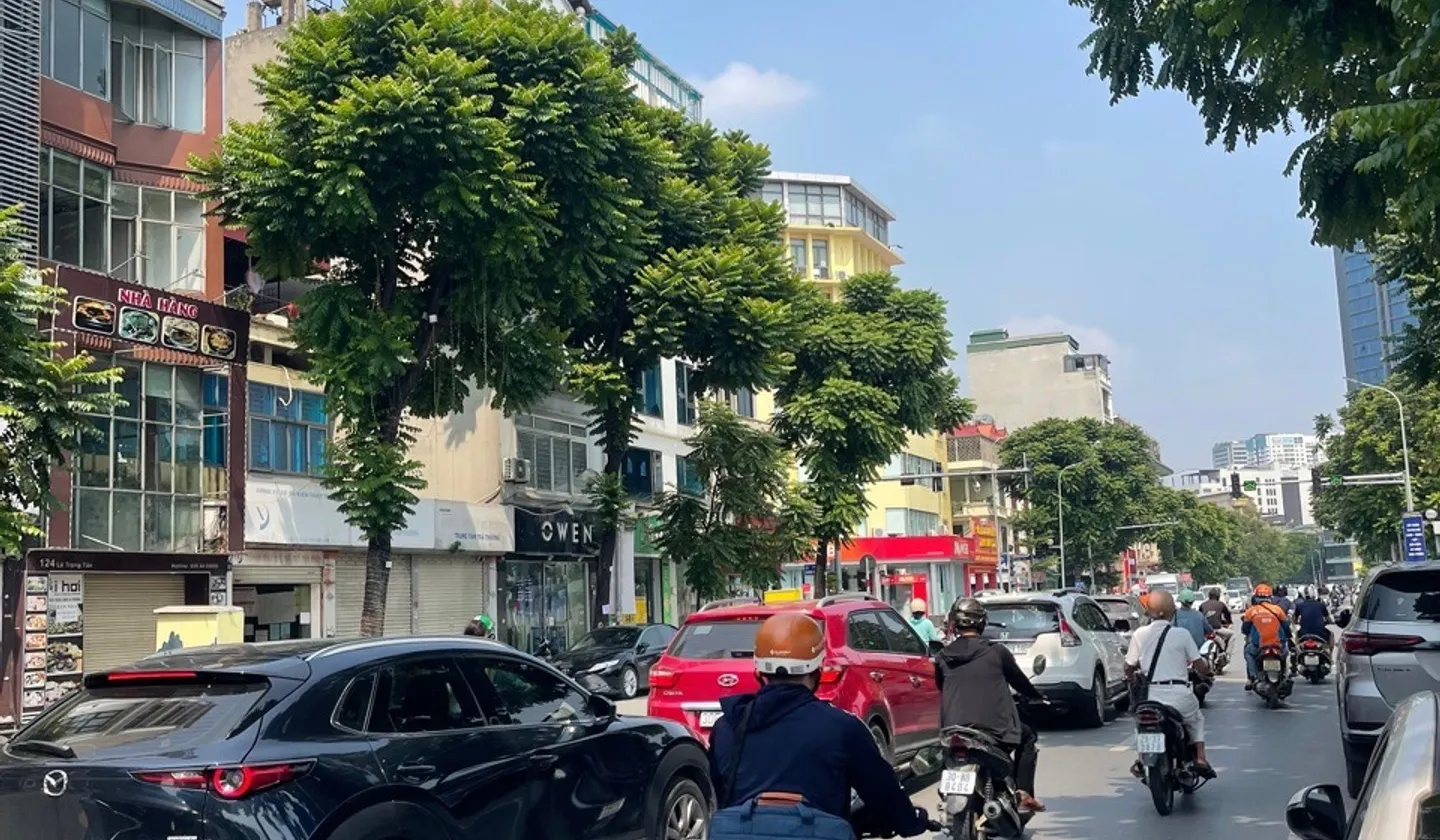 Mặt Phố Lê Trọng Tấn
Kinh doanh sầm uất, tuyến phố không có nhà đối diện!... Bán nhà mặt phố tại Phương Liệt, Hà Nội 01