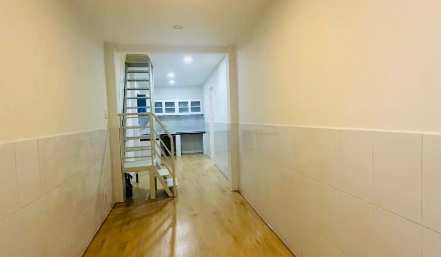 Nhà 2 Tầng Sát Mặt Tiền Nguyễn Hữu Cảnh, Giá Tốt Chờ Chủ Mới... Bán nhà riêng tại Thạnh Mỹ Tây, Hồ Chí Minh 01