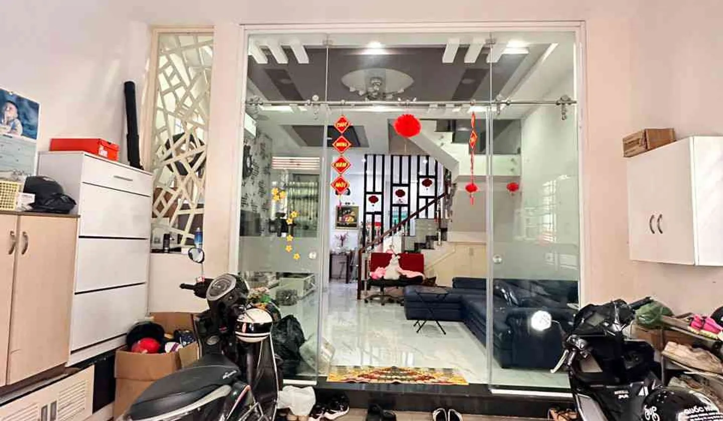 NHÀ 1 TRỆT 3 LẦU NGANG 4.5M RỘNG RÃI ĐƯỜNG LÊ VĂN SỸ 0933962882... Bán nhà riêng tại Phú Nhuận, Hồ Chí Minh 01