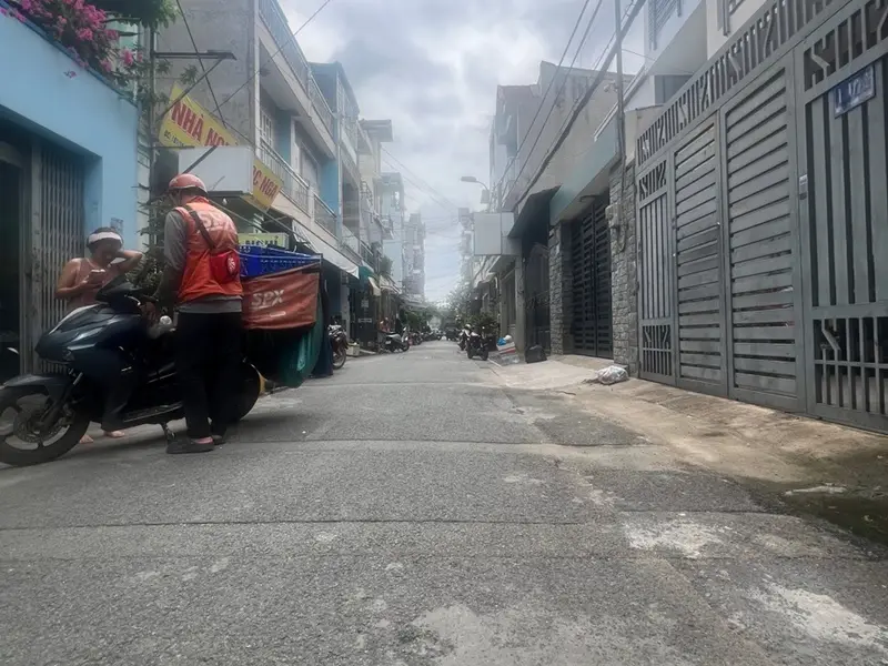 Bán nhà riêng 3 tầng tại khu vực gần mặt tiền Gò Xoài, hẻm nhựa 6m, ôtô vào nhà... Bán nhà riêng tại Bình Hưng Hòa, Hồ Chí Minh 01