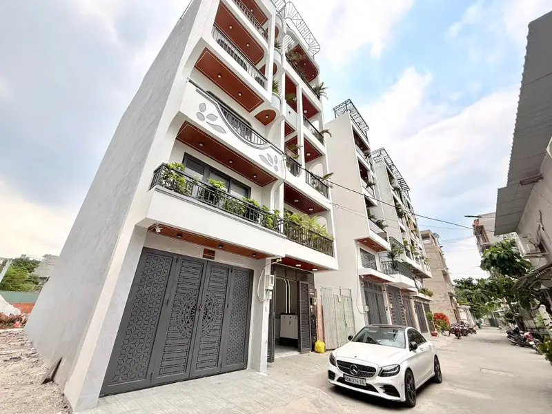 🔥🔥 GIÁ MỚI 8,5 TỶ TL! 🔥🔥
🏡 KHU PHÂN LÔ ĐỒNG BỘ – NHÀ 5 TẦNG – FULL NỘI THẤT XỊN... Bán nhà riêng tại Trung Mỹ Tây, Hồ Chí Minh 01