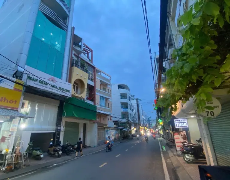 Nhà phố nở hậu Quận 10, giá ưu đãi, kinh doanh đỉnh... Bán nhà mặt phố tại Hòa Hưng, Hồ Chí Minh 01