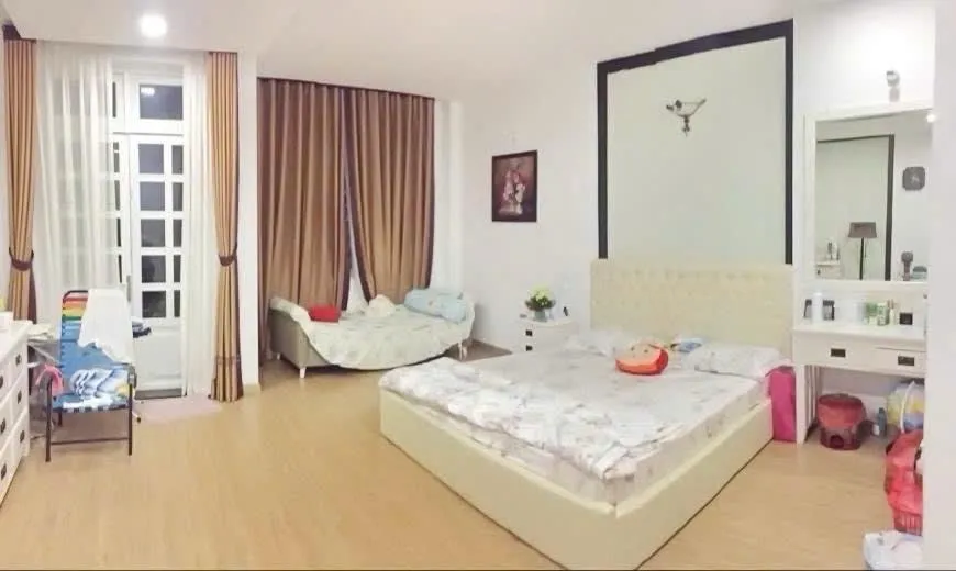 Cơ hội hiếm có: Nhà mặt phố 4 tầng 90m2 quận 7 giảm giá sốc còn 12 tỷ... Bán nhà mặt phố tại Tân Mỹ, Hồ Chí Minh 01
