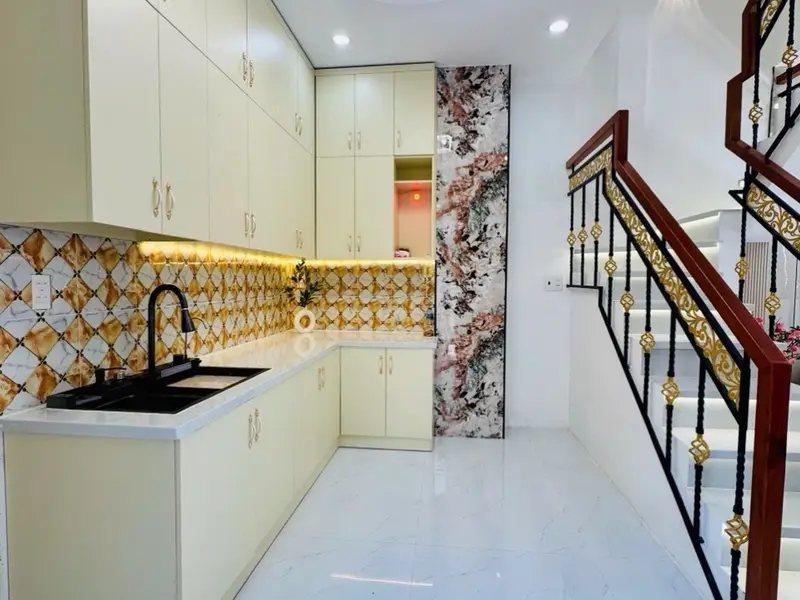 Nhà 3 tầng 3 phòng ngủ tại phường Chánh Hưng, giá 5.28 tỷ thương lượng... Bán nhà riêng tại Chánh Hưng, Hồ Chí Minh 01