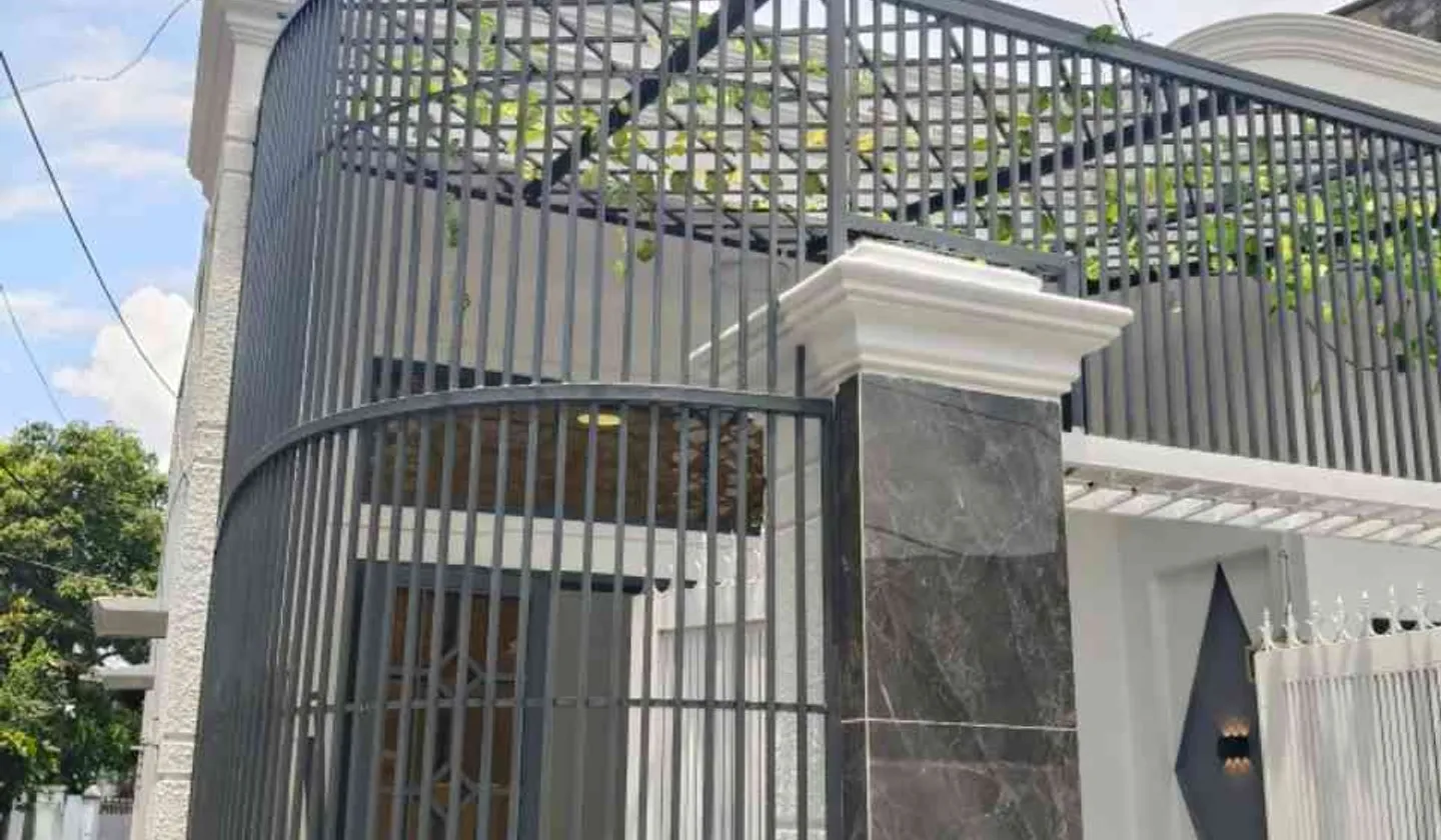 🌳 SÂN VƯỜN _ NGANG ĐỈNH 8m _ DT 100,8 m2 _ TRUNG MỸ TÂY 🌳 HƠN 3 Đồng_ NHÀ 2 MẶT HẺM _Mới Đẹp xác... Bán nhà riêng tại Trung Mỹ Tây, Hồ Chí Minh 01