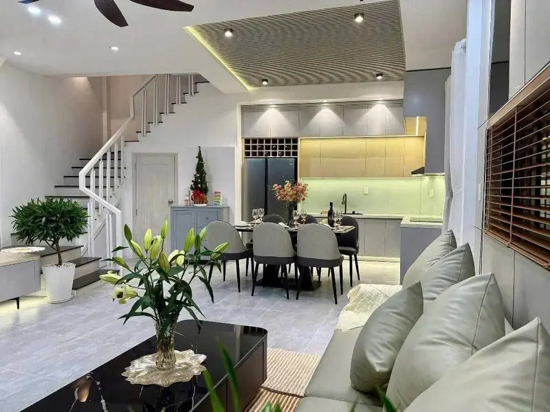 Bán nhà 3 tầng 4 phòng ngủ tại phường An Khê, Đà Nẵng, giá 5.39 tỷ... Bán nhà riêng tại An Khê, Đà Nẵng 01