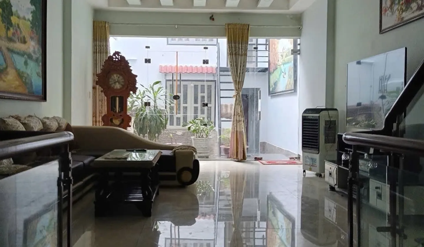 Cơ hội sở hữu nhà 4 tầng kiên cố, sân rộng, hẻm xe tải quay đầu tại Bình Tân chỉ 12 tỷ TL.... Bán nhà riêng tại Bình Tân, Hồ Chí Minh 01