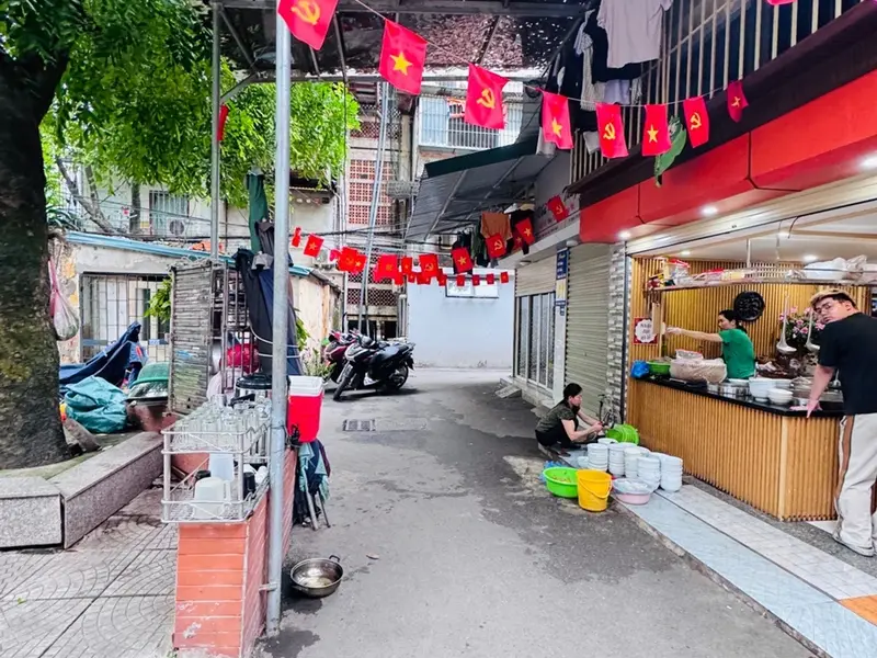 TẬP THỂ TẦNG 1 KINH DOANH CỰC KÌ HIẾM CÒN SÓT LẠI- CHỦ MỚI CÓ THỂ KINH DOANH VĂN PHÒNG -COFFE - QUÁ... Bán căn hộ chung cư tại Thanh Xuân, Hà Nội 01