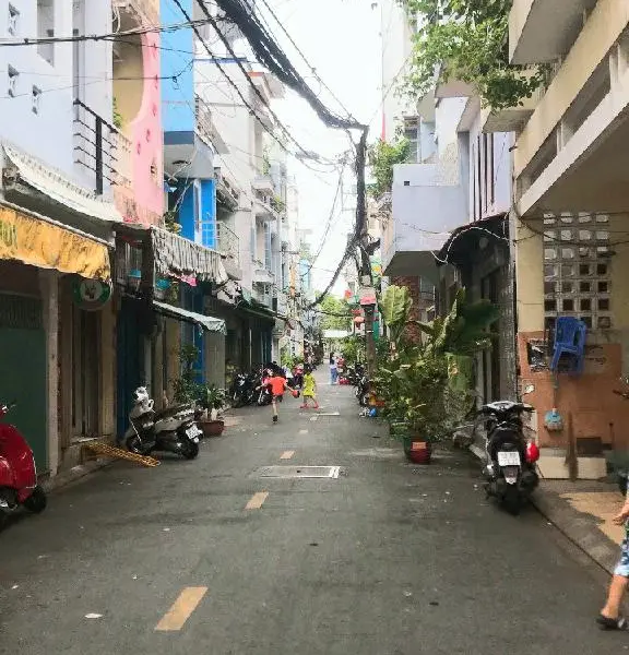 Bán nhà mặt phố tại Phường Phú Nhuận, 2 tầng, diện tích 97,6 m2, mặt tiền 9,2 m... Bán nhà mặt phố tại Phú Nhuận, Hồ Chí Minh 01