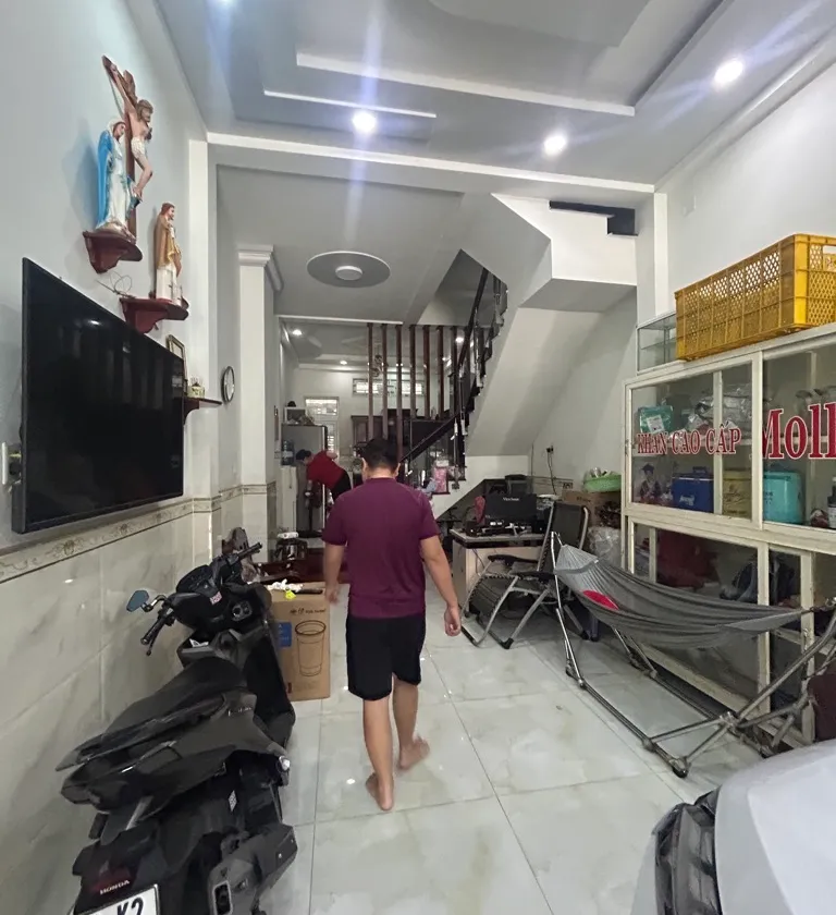 Cơ hội sở hữu nhà mặt phố kinh doanh đắc địa tại Quận 8, giá chỉ 9.2 tỷ... Bán nhà mặt phố tại Phú Định, Hồ Chí Minh 01