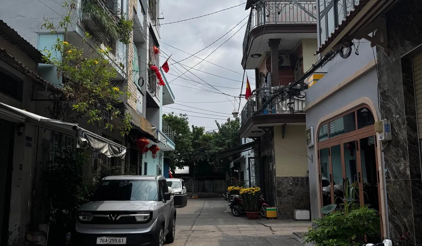 BÁN NHÀ ĐẸP SÁT HƯƠN.G LỘ 3 - AEO.N MAILL TPHU - ĐƯỜNG XE TẢI - ( 4.5X16M ) CHỈ 6$ NHỎ GIỌT... Bán nhà riêng tại Bình Hưng Hòa, Hồ Chí Minh 01