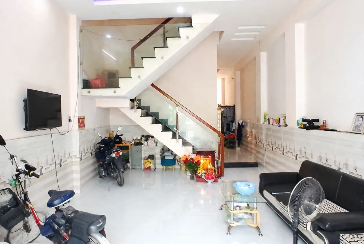 Hai căn nhà liền kề đường 8m trong khu dân cư an ninh, giá hấp dẫn... Bán nhà riêng tại Bà Điểm, Hồ Chí Minh 01