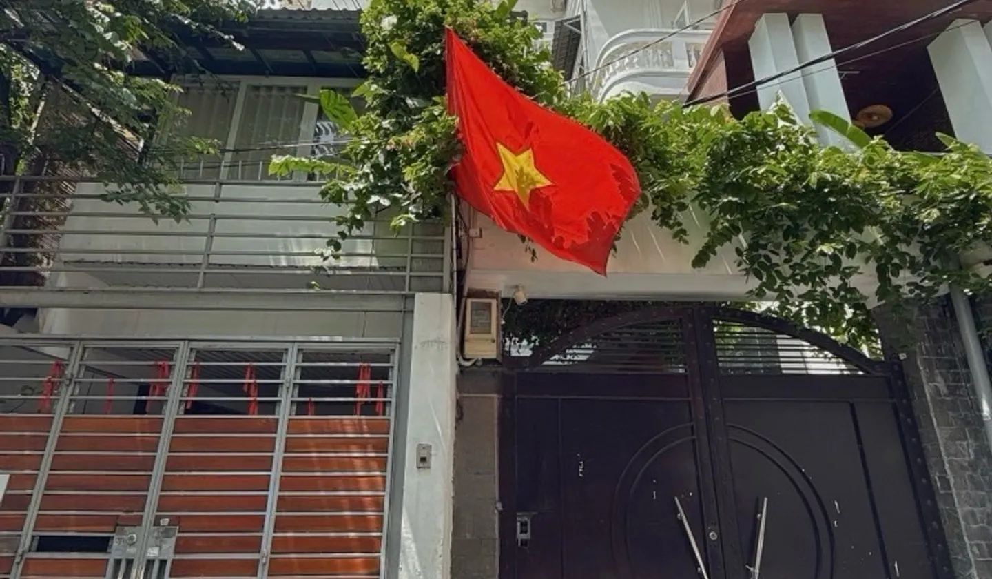 Bán nhà riêng khu vực Hồ Văn Huê, nhà rộng rãi 7 phòng ngủ, giá hấp dẫn... Bán nhà riêng tại Đức Nhuận, Hồ Chí Minh 01