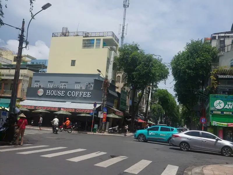 🏣 NHÀ DT: 60m2 X 3TÂNG/4PN.
HẺM THÔNG ĐƯỜNG PHAN VĂN TRỊ Q5.
Chỉ 5T2... Bán nhà riêng tại Chợ Quán, Hồ Chí Minh 01
