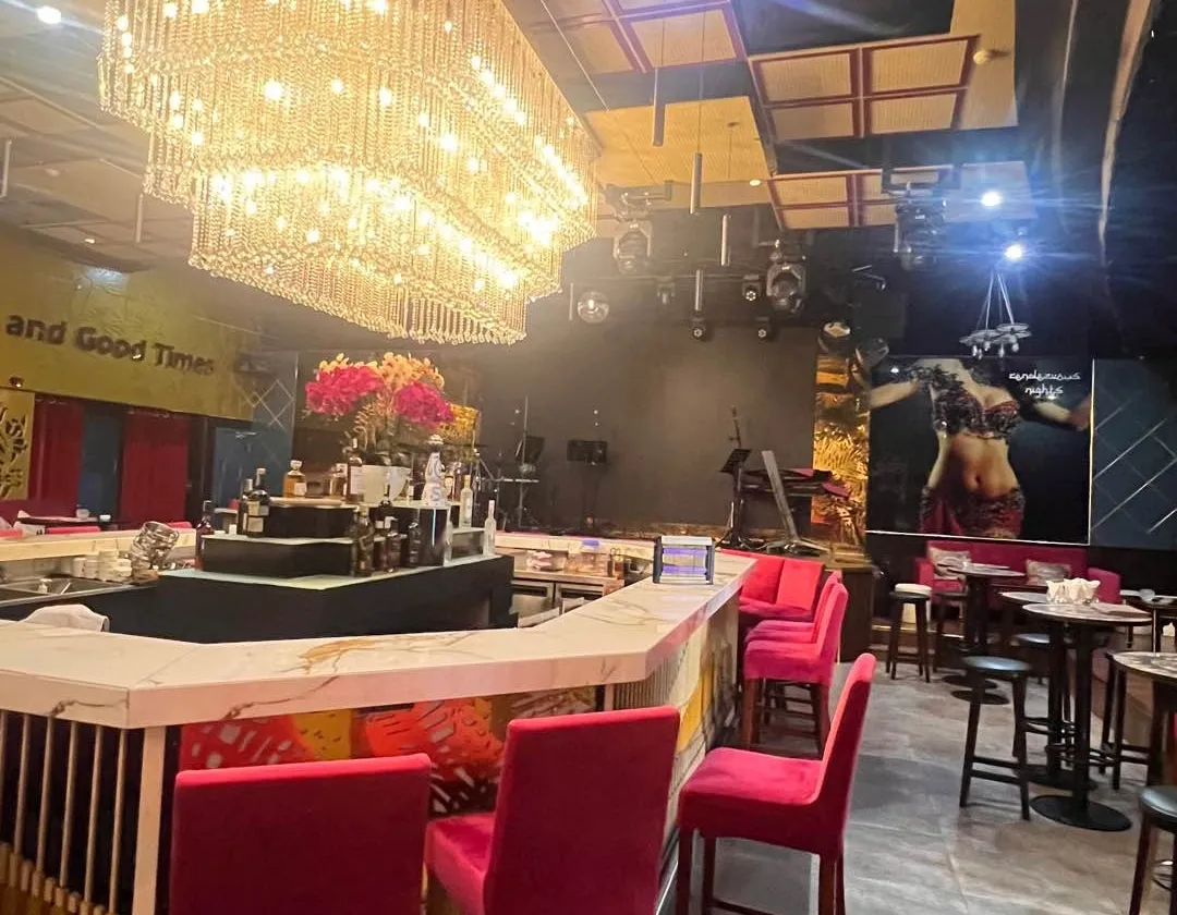 Nhà mặt phố góc 2 mặt tiền trung tâm Quận 1, giá hấp dẫn giảm ngay 3 tỷ... Bán nhà mặt phố tại Cầu Ông Lãnh, Hồ Chí Minh 01