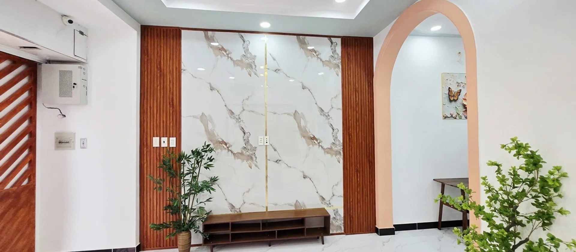 NHÀ MỚI FULL NỘI THẤT, HẺM XE HƠI, NGAY KHU CAO TẦNG... Bán nhà riêng tại Bình Trị Đông, Hồ Chí Minh 01