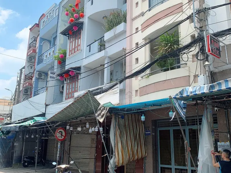 Nhà phố 4 tầng hẻm xe hơi gần chợ Hạnh Thông Tây giá sốc... Bán nhà mặt phố tại Thông Tây Hội, Hồ Chí Minh 01