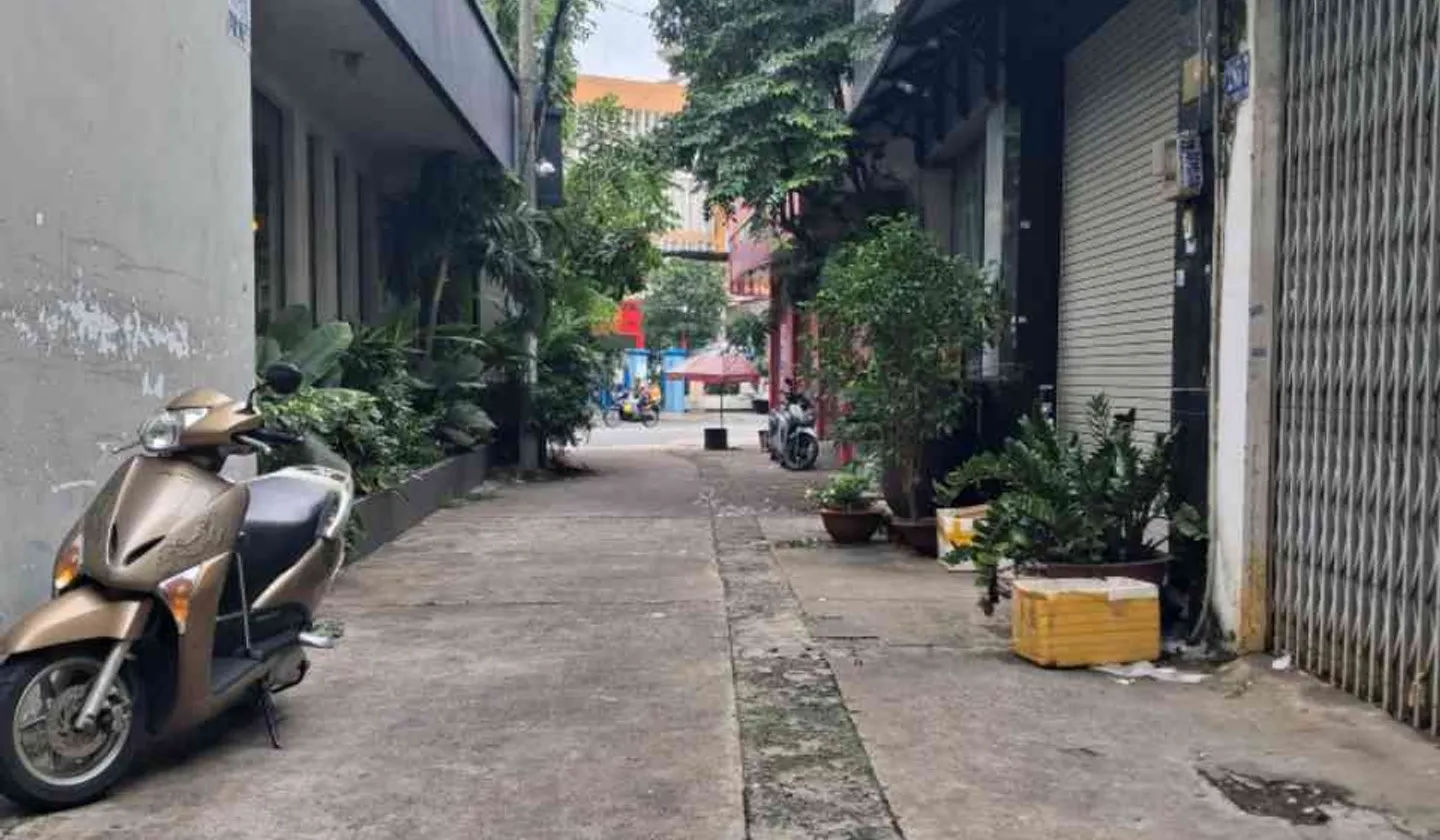 Nhà 4 Tầng BTCT, Sát Mặt Tiền Âu Cơ, Ngay Ngã Tư Âu Cơ- Lạc Long Quân, Chỉ 6 Tỏi Nhú.... Bán nhà riêng tại Tân Phú, Hồ Chí Minh 01