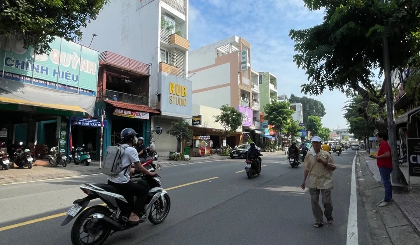 Bán nhà mặt phố phường Tân Sơn Nhì, TP HCM, diện tích 85m2, giá 23 tỷ đồng... Bán nhà mặt phố tại Tân Sơn Nhì, Hồ Chí Minh 01