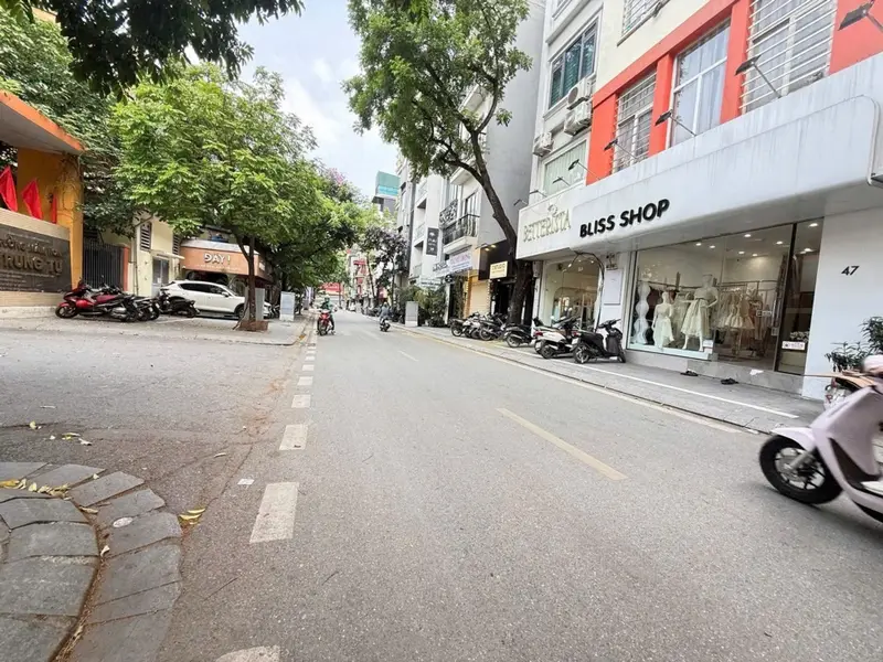 SIÊU PHẨM - MẶT PHỐ HIẾM - LÔ GÓC 2 MẶT THOÁNG - MỘT MẶT PHỐ - MỘT MẶT NGÕ THÔNG- dòng tiền 25tr/t... Bán nhà mặt phố tại Kim Liên, Hà Nội 01