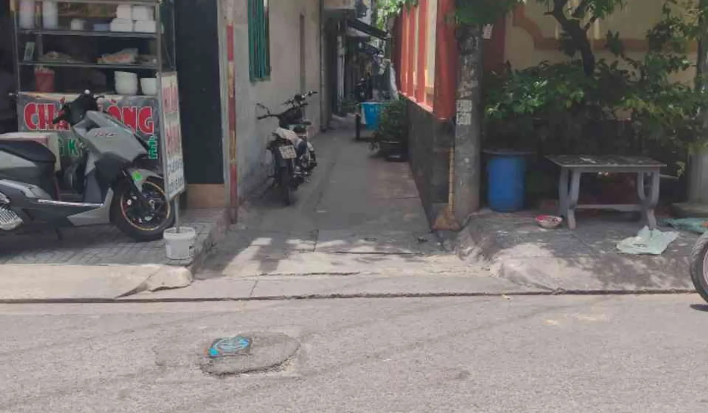 Bán nhà 2 tầng 2PN hẻm Bùi Thế Mỹ, giá 4.1 tỷ... Bán nhà riêng tại Bảy Hiền, Hồ Chí Minh 01