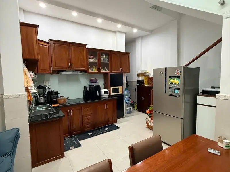 Nhà 5 tầng nở hậu giá trị thị trường quận 10... Bán nhà riêng tại Hòa Hưng, Hồ Chí Minh 01