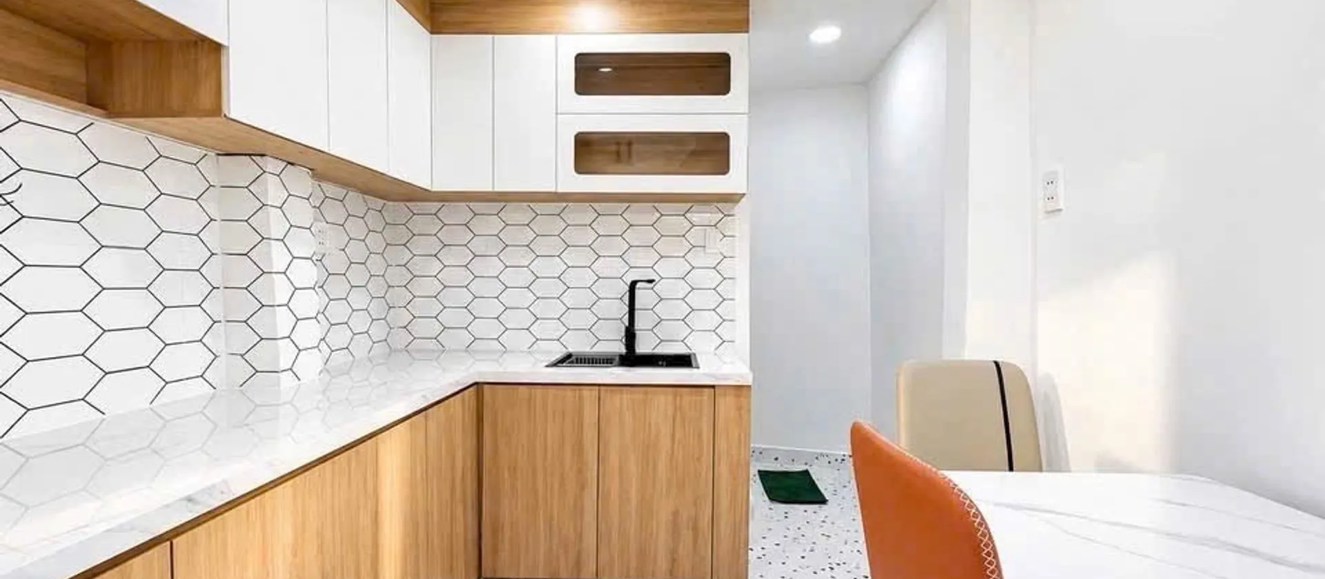 Nhỉnh 4ty 1 xẹt xô viết nghệ tĩnh dts 70m2 n3 x 9m nhà mới sẵn nội thất... Bán nhà riêng tại Thạnh Mỹ Tây, Hồ Chí Minh 01