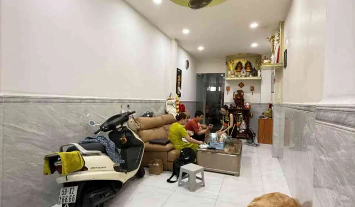 Bán nhà 4 tầng mặt tiền thụt Minh Phụng, diện tích 60m2 kinh doanh thuận tiện... Bán nhà riêng tại Bình Tiên, Hồ Chí Minh 01