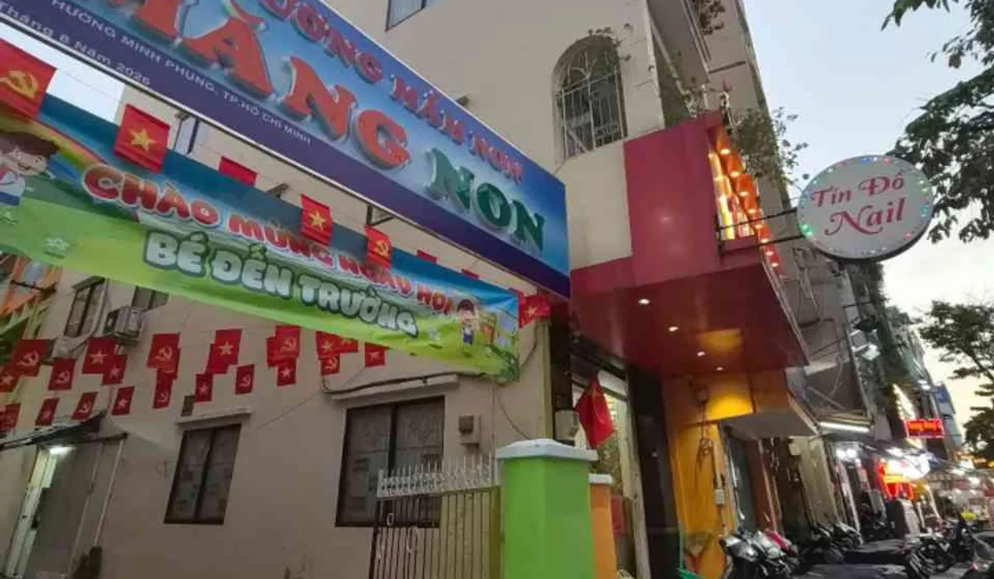 Nhà mặt phố lô góc 4 tầng cực đỉnh Quận 6... Bán nhà mặt phố tại Minh Phụng, Hồ Chí Minh 01