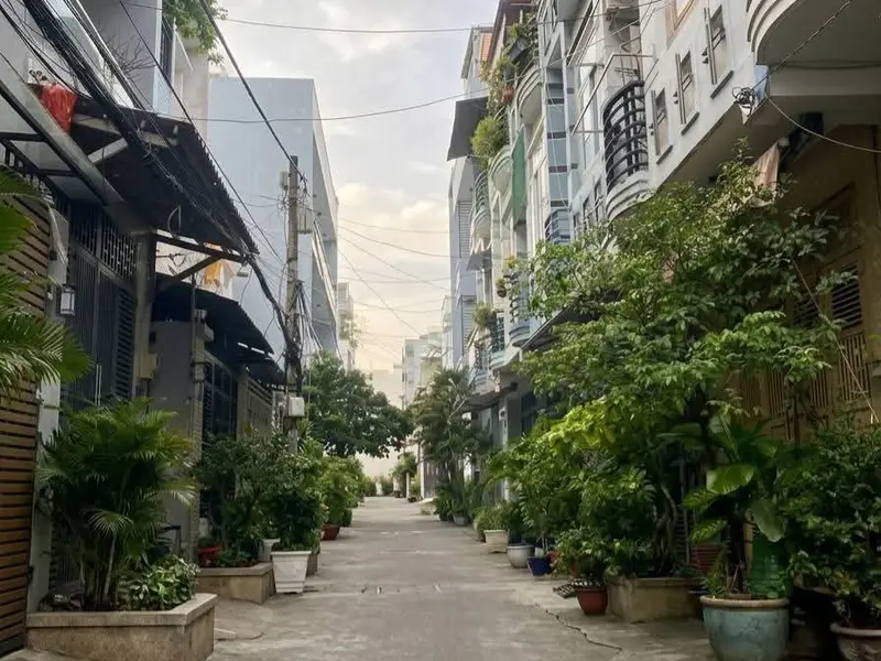 Bán nhà Q.8 hẻm trước nhà 5m. Diện tích 47m2. Kết cấu 3 tầng 4PN 3WC.... Bán nhà riêng tại Phú Định, Hồ Chí Minh 01