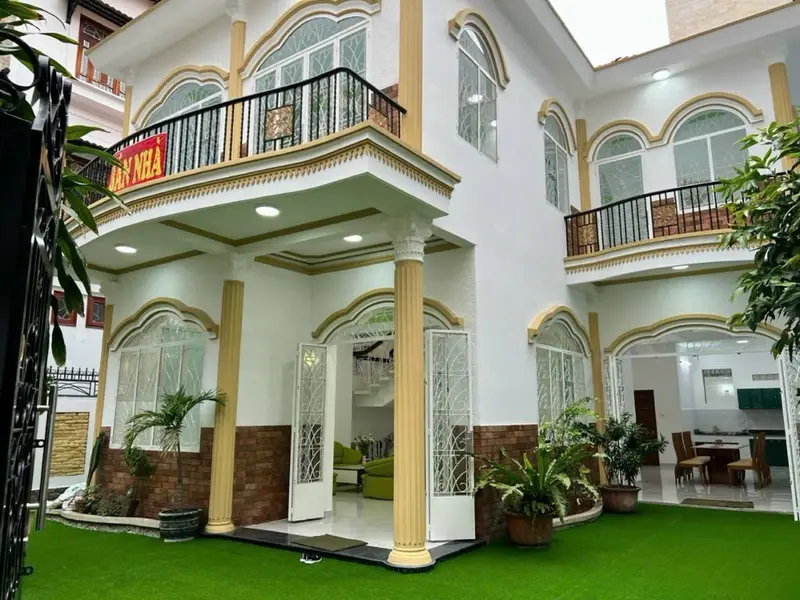 Biệt thự sang trọng với sân vườn rộng tại Vân Côi... Bán biệt thự, liền kề tại Tân Sơn Nhất, Hồ Chí Minh 01