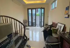 Nhà phố Thanh Am, lô góc 5 tầng 3 mặt thoáng, xe VF3 vào thoải mái... Bán nhà riêng tại Việt Hưng, Hà Nội 02