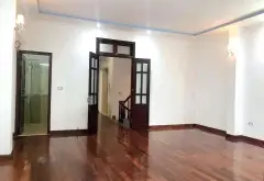 Bán văn phòng 8 tầng mặt tiền rộng, tiện kinh doanh tại trung tâm Cầu Giấy... Bán văn phòng tại Yên Hòa, Hà Nội 03