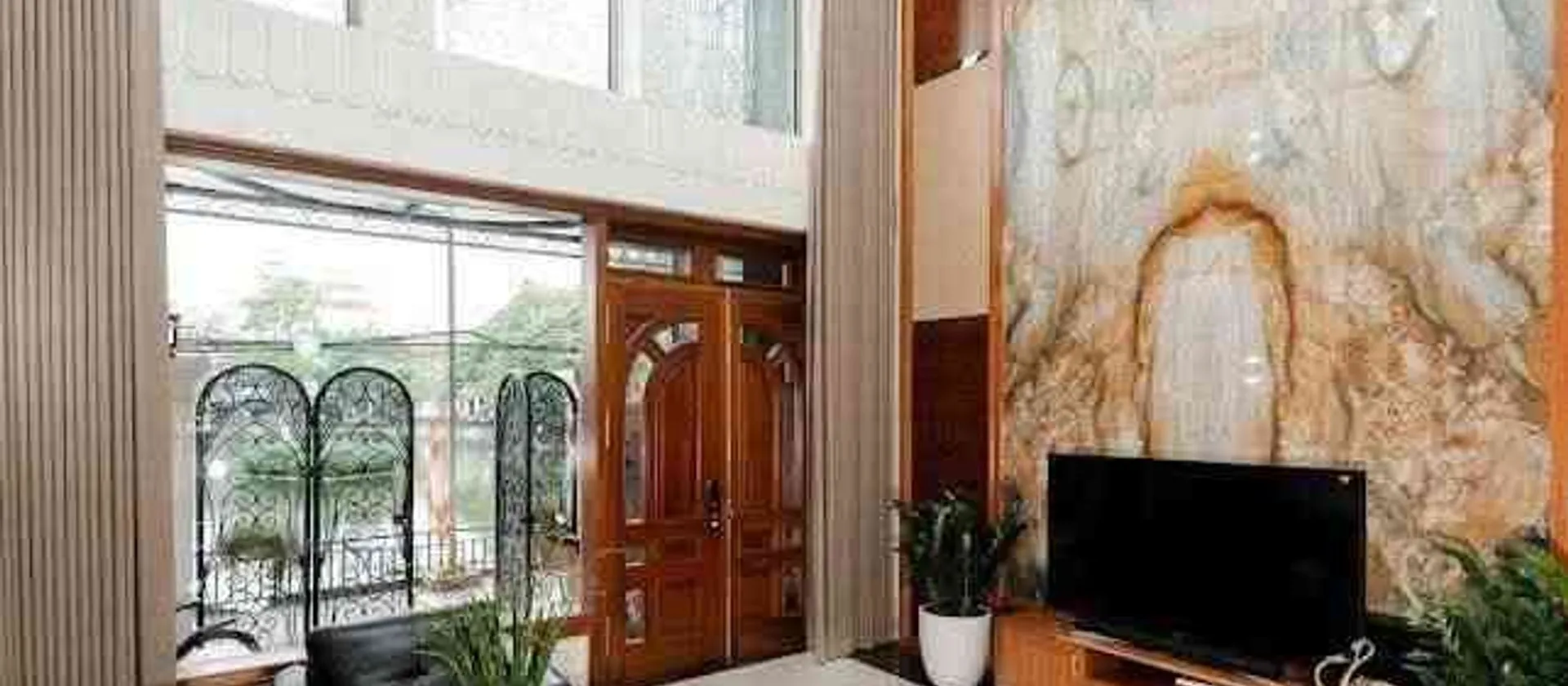 Bán gấp nhà phố Bồ Đề - Long Biên: 101m2, 5.8m mặt tiền, 7 tầng thang máy, ô tô - cách Hồ Gươm 3km... Bán nhà riêng tại Bồ Đề, Hà Nội 01