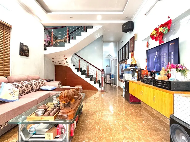 Nhà đẹp 3 tầng hướng Đông Bắc, gần bãi tắm Cột 8... Bán nhà riêng tại Hạ Long, Quảng Ninh 01