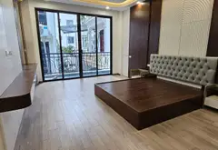 CHỦ NHÀ CHUẨN BỊ SANG ÚC ĐỊNH CƯ CẦN BÁN GẤP -THANG MÁY XỊN TẠI LONG BIÊN... Bán nhà riêng tại Việt Hưng, Hà Nội 05