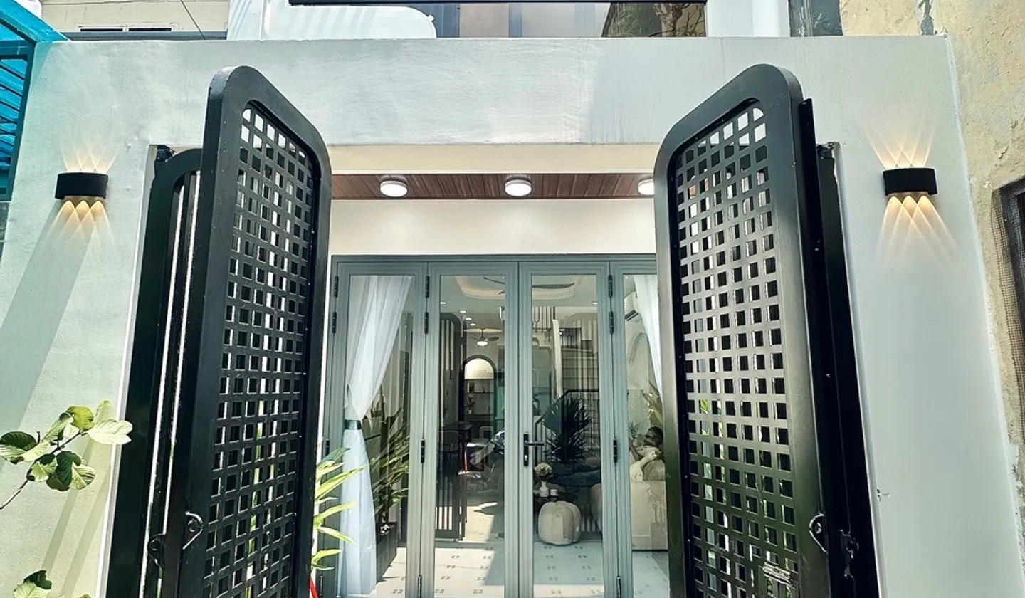CƠ HỘI SỞ HỮU NHÀ HIỆN ĐẠI 👉 SMART HOME -CÓ PN TẦNG TRỆT- NỞ HẬU - NGAY NGÃ 5 QUANG TRUNG Chuồng🐕... Bán nhà riêng tại Gò Vấp, Hồ Chí Minh 01