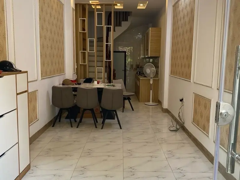 Bán nhà riêng 5 tầng tại quận Hai Bà Trưng, dt~40m², nội thất đầy đủ, giá nhỉnh 7tỷ... Bán nhà riêng tại Vĩnh Tuy, Hà Nội 01