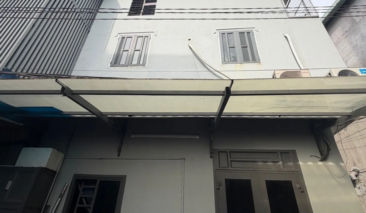 Bán nhà riêng 3 tầng 5 phòng ngủ tại Bình Long giá 5.5 tỷ... Bán nhà riêng tại Tân Sơn Nhì, Hồ Chí Minh 01